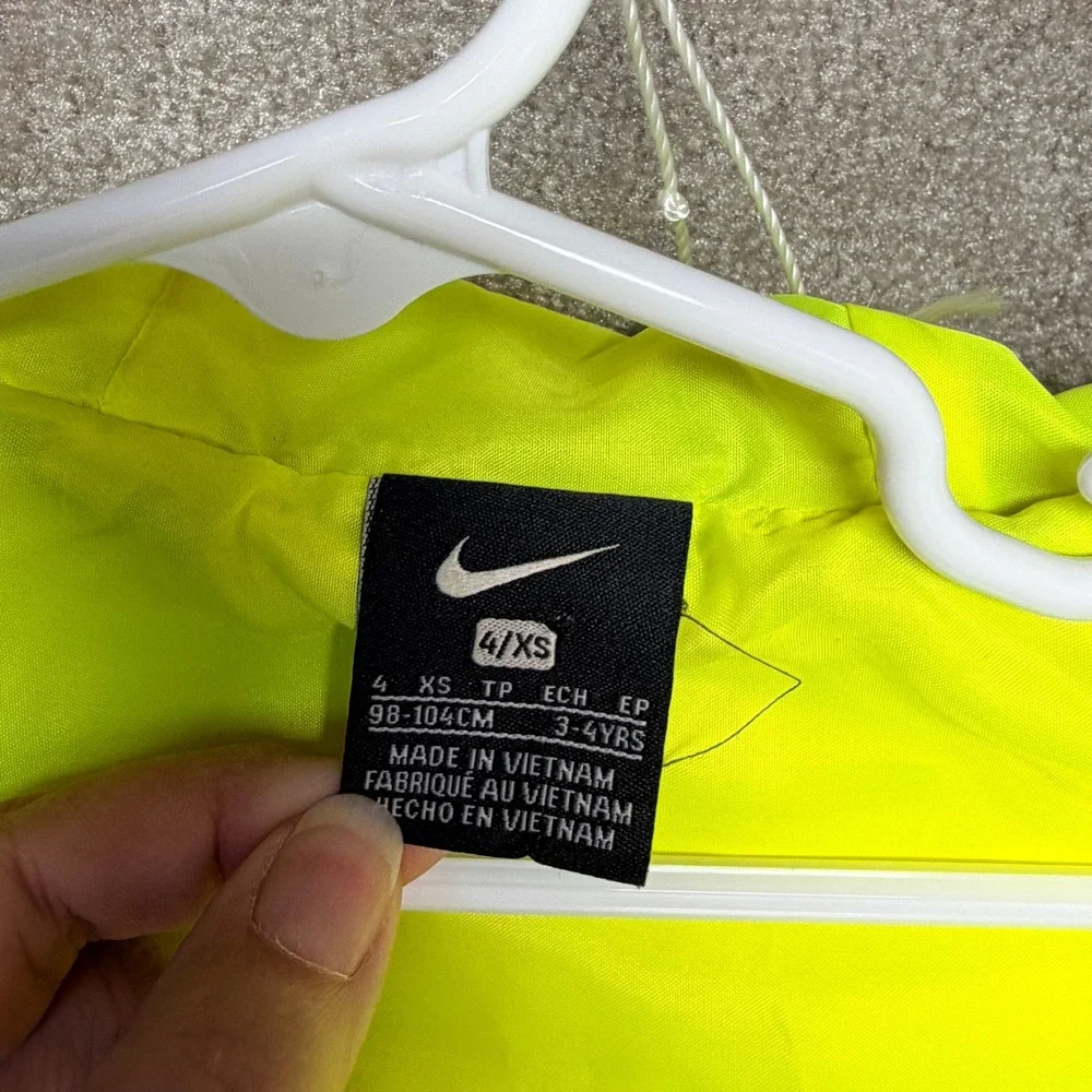 Nike Kids Puffer Jacket Grey Neon Yellow Hooded Full Zip Size 4 XS 3-4 Years